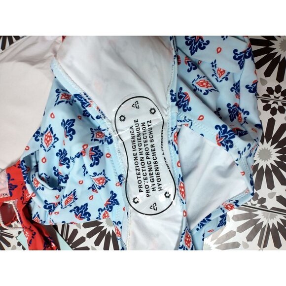 ☀️NWT Cupshe Paisley print Cut Out One Piece Swimsuit, women's M - Picture 6 of 10